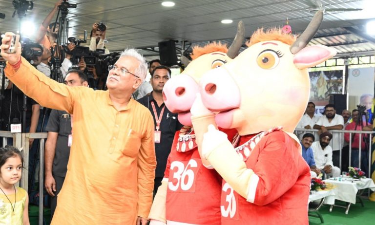 ‘सबसे ज्यादा शिकार शेर का ही होता है’, छत्तीसगढ़ के सीएम भूपेश बघेल ने यूं ली चुटकी