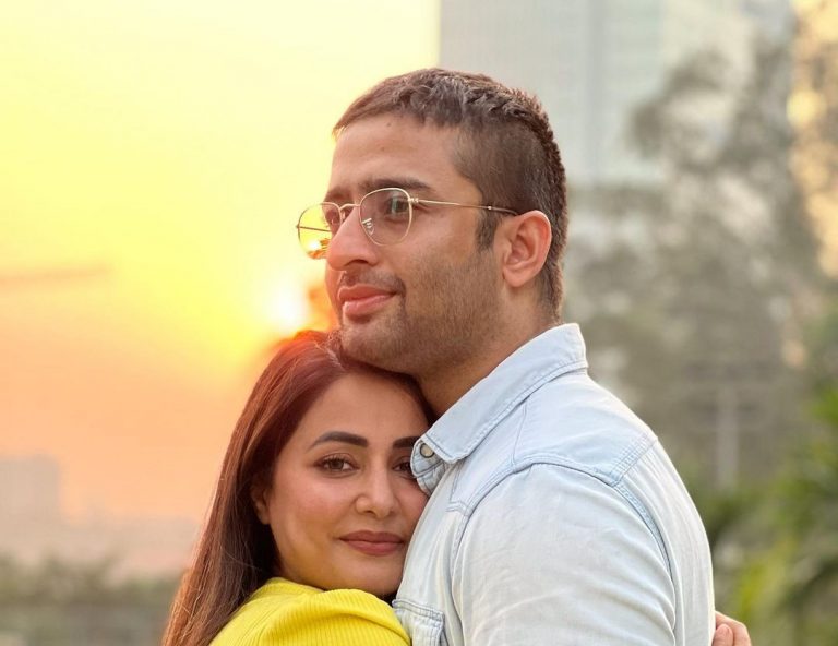 Hina Khan Photos : शाहीर शेख की बांहों में दिखी हिना खान, रोमांटिक तसवीरें वायरल, फैंस बोले- रॉकी कहां गया?