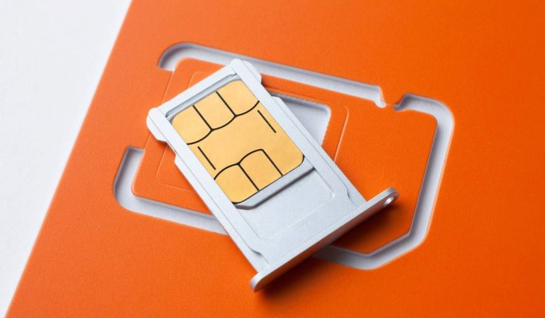 SIM कार्ड को लेकर ऐसी भूल अगर आप भी कर रहे हैं, तो जल्द ही कट जाएगा कनेक्शन