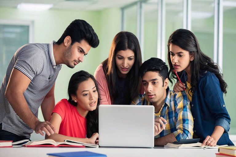 DRDO Recruitment 2022: डीआरडीओ में शामिल होने का सुनहरा मौका, टेक्नीशियन समेत 1901 पदों पर निकली वैकेंसी