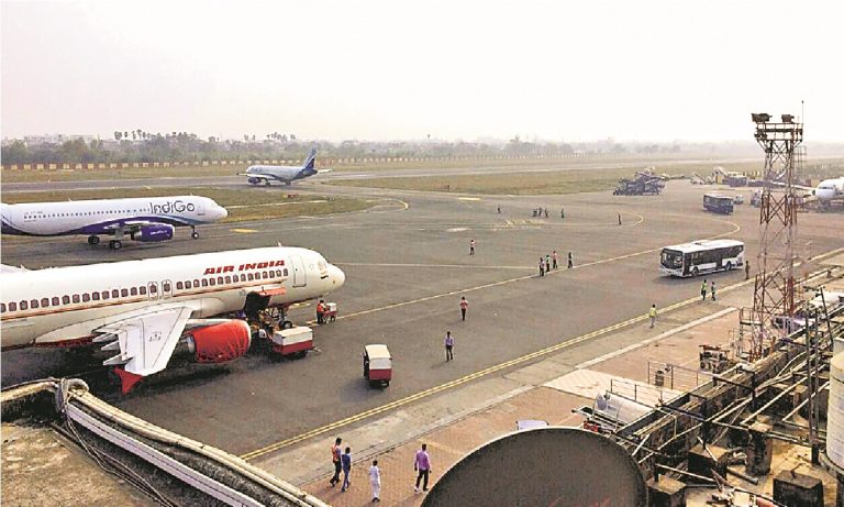 दिवाली के दिन फ्लाइट से बिहार आनेवालों का ‘दीवाला’, अहमदाबाद से पटना के लिए चुकाना होगा अधिकतम 1,20,000 रुपये