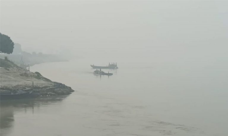 मालवाहक कार्गो जहाज रविंद्र नाथ टैगोर पहुंचा पटना, बीते 17 जनवरी को वाराणसी से 10 कंटेनर लेकर चला था जहाज