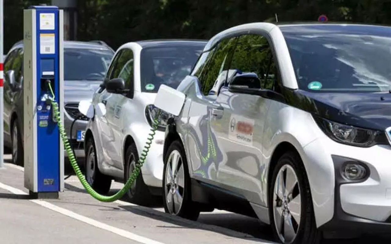 electric vehicle