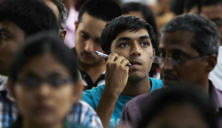 सालाना आय आठ लाख से कम, तो बच्चे को मिलेगी बीटेक और MBA की मुफ्त शिक्षा, AICTE लाने जा रहा है ये खास स्कीम