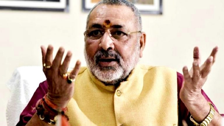 गिरिराज सिंह ने बताया कब तक प्रधानमंत्री पद पर रहेंगे नरेंद्र मोदी, अरविंद केजरीवाल को दिया दो टूक जवाब