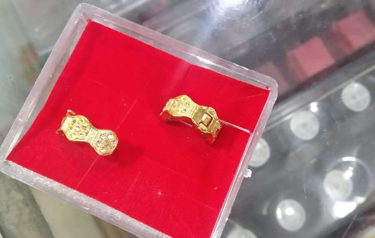 Gold Price Today: सोना हुआ महंगा, ओमिक्रॉन का असर कीमत पर, जानें आज का भाव