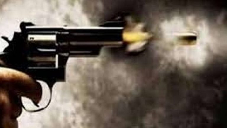 आरा में अवैध बालू खनन को लेकर फिर से गैंगवार, एक युवक को लगी गोली