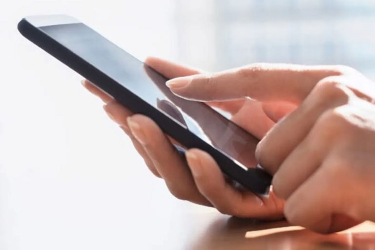 Google Play Store पर Apps और Games के एक्टिव मंथली यूजर्स 200% बढ़े