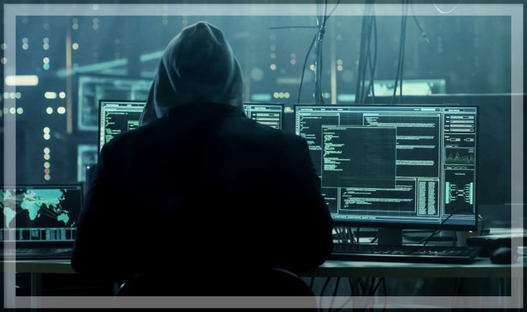 Apple और Android स्मार्टफोन्स को हैक कर रहा यह स्पायवेयर, Google ने किया ALERT