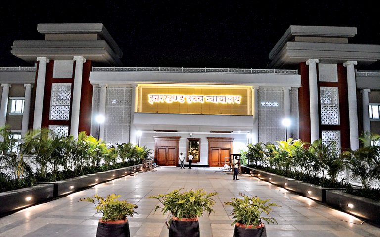 अवैध खनन मामले में CBI जांच की मांग से मुकरा विजय हांसदा, झारखंड हाइकोर्ट में दायर की याचिका