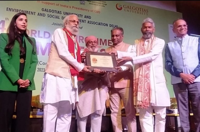 विश्व पर्यावरण समिट में सम्मानित हुए चर्चित पर्यावरणविद ज्ञानेन्द्र रावत