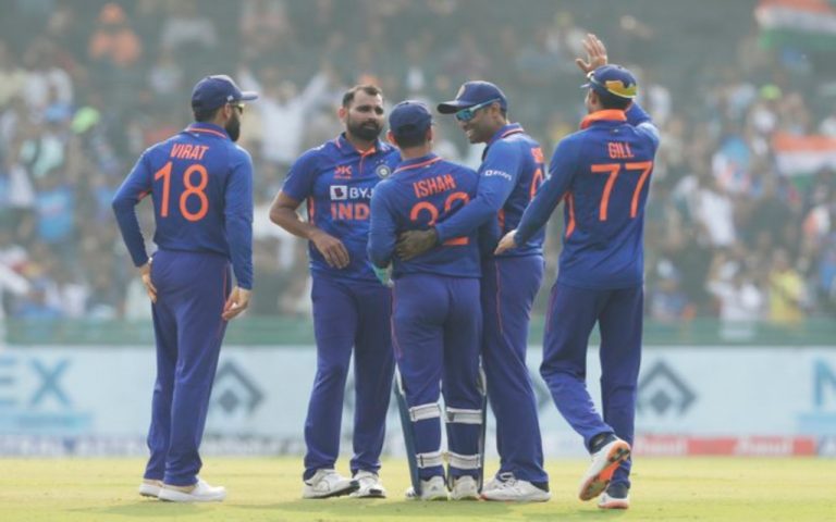 IND vs NZ 3rd ODI: इंदौर वनडे के लिए भारत-न्यूजीलैंड टीमें कर सकती हैं ये बदलाव, जानें संभावित प्लेइंग XI