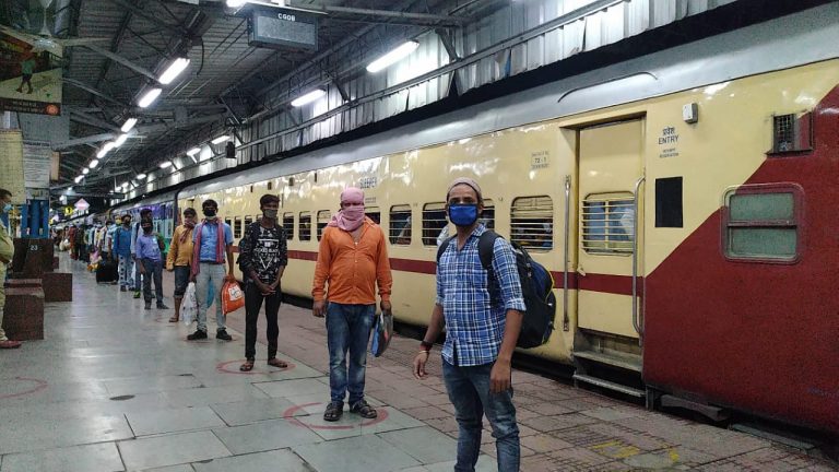 IRCTC/Indian Railway Updates : बिहार के लिए 20 जोड़ी स्पेशल ट्रेनें, यहां देखें पूरी लिस्ट