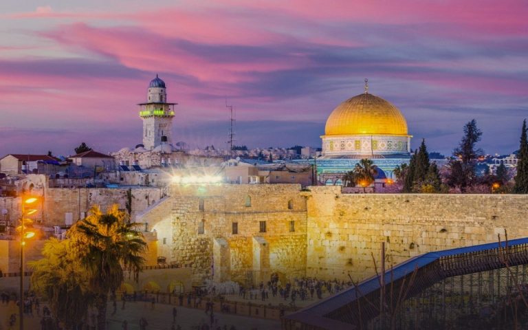 Jerusalem: यरूशलम के मंदिर में गोलीबारी, 8 की मौत 10 घायल, हमलावर भी ढेर