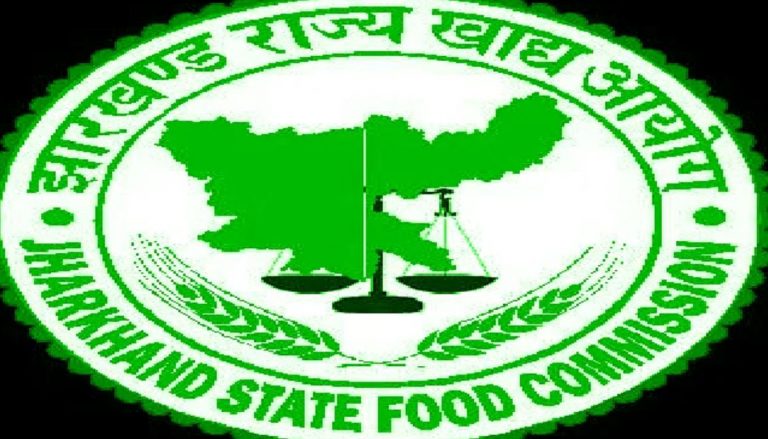 गोड्डा में नमक-चीनी वितरण एवं रख-रखाव में अनियमितता, उपायुक्त पर दर्ज हो मुकदमा, खाद्य आयोग का आदेश