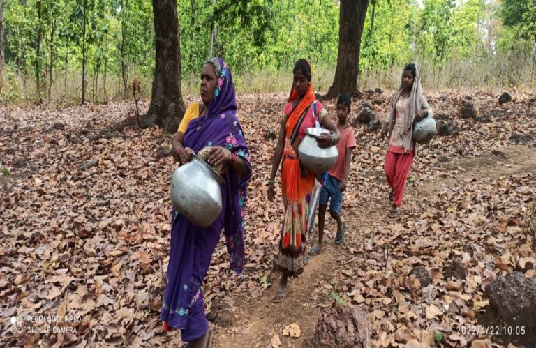 सूरज का कहर, बढ़ते तापमान से आम जनता परेशान, सौर ऊर्जा की ओर कदम बढ़ाना एक कारगर विकल्प