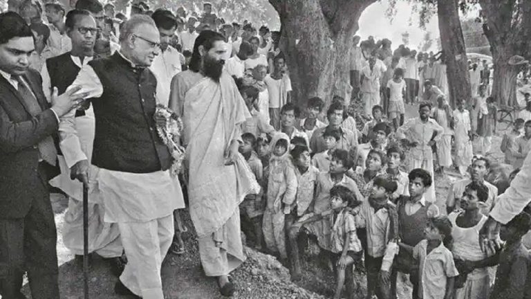 Jayaprakash Narayan: सत्ता से दूर रहकर नायक से लोकनायक बने जय प्रकाश नारायण