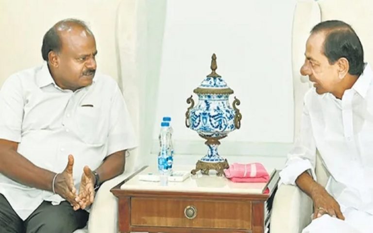 Karnataka Elections: बीआरएस ने देवगौड़ा की पार्टी JDS को दिया समर्थन, उम्मीदवार नहीं उतारने का फैसला