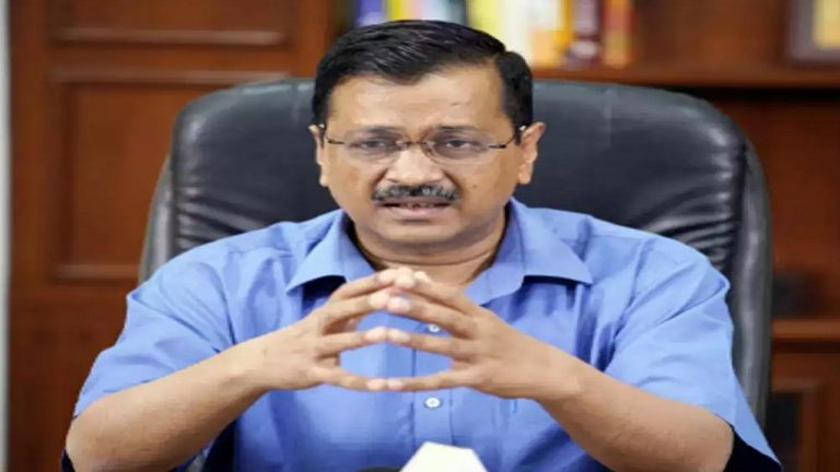 किसान आंदोलन को लेकर अरविंद केजरीवाल का बीजेपी पर निशाना, कहा- आखिरकार सरकार को झुकना पड़ा