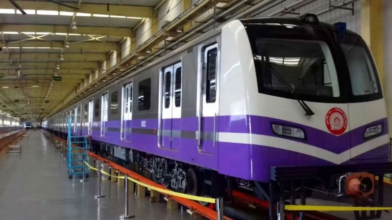 Kolkata Metro : आज से इन मेट्रो स्टेशन पर नहीं होंगे बुकिंग काउंटर, जानें क्यों…