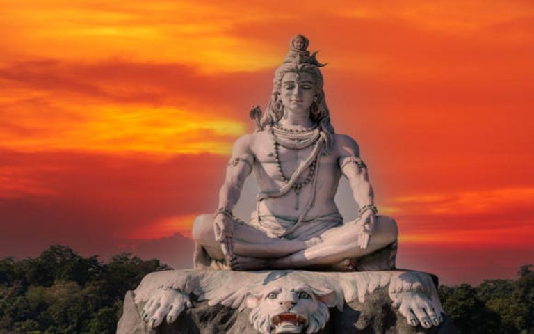 Ravi Pradosh Vrat 2023: कब रखा जाएगा रवि प्रदोष व्रत, जानें शुभ महुर्त और पूजा विधि
