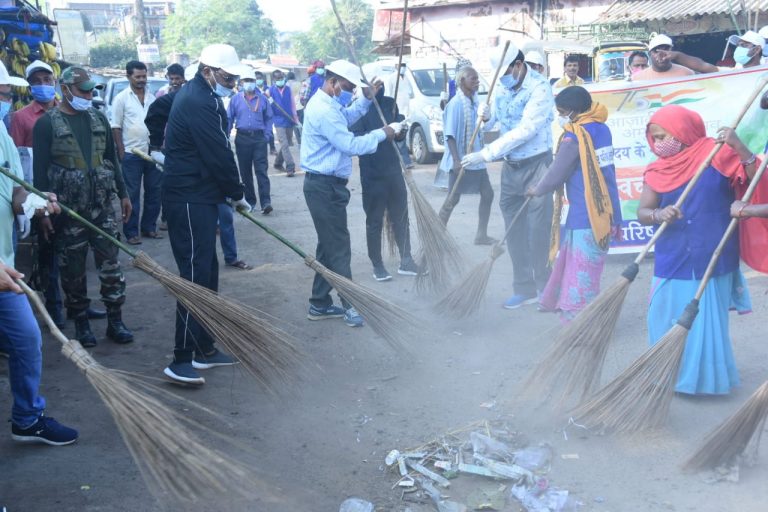 स्वच्छता पर जागरूक होने की जरूरत