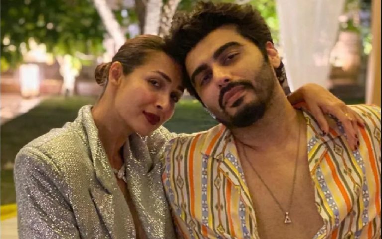 Malaika Arora: अर्जुन कपूर के ‘मैं सिंगल हूं’ बयान पर मलाइका ने किया रिएक्ट, बोलीं- मैं बहुत हो प्राइवेट…