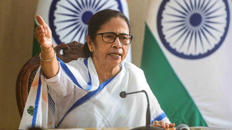West Bengal News: बंगाल कैबिनेट में हो सकता है बड़ा फेरबदल, संगठन में दिख सकता है बदलाव
