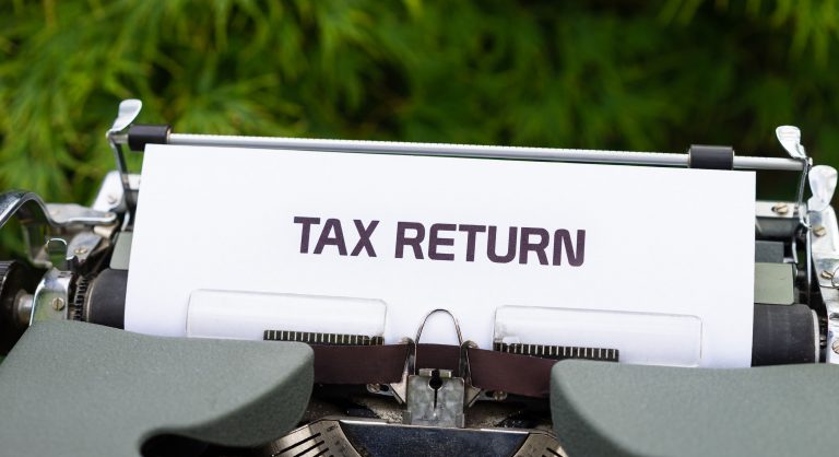 IT Return: नहीं भरा तो जल्द भर लें 2022-23 के लिए इनकम टैक्स रिटर्न, आखिरी तारीख पार होने पर लगेगा फाइन