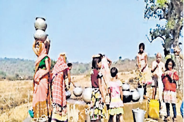 भीषण गर्मी से पानी के लिए हाहाकार, नहर व पोखर सहित चापाकल तोड़ने लगे हैं दम, लोगों के सूख रहे कंठ