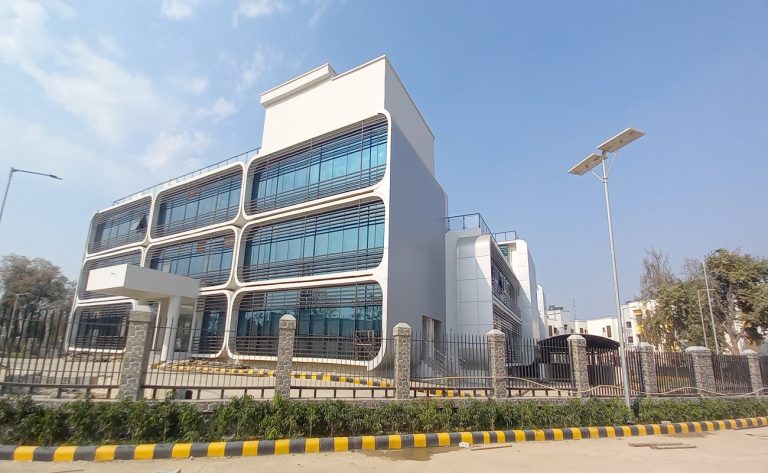 पटना में परिवहन कॉम्प्लेक्स 95 फीसदी बनकर तैयार, लेकिन अभी इसके चालू होने पर संशय