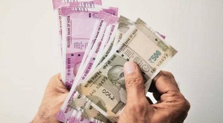 अब सप्ताह में चार दिन ही करना पड़ेगा काम,एक अप्रैल से नये श्रम कानून को लागू कर सकती है, जानें और क्या मिलेगी सुविधा