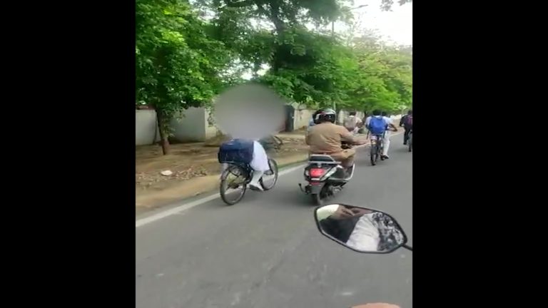 ‍Bihar: बेगूसराय में साइको ने लोगों पर बरसाई गोलियां, एक की मौत और 9 घायल, पुलिस ने की नाकाबंदी
