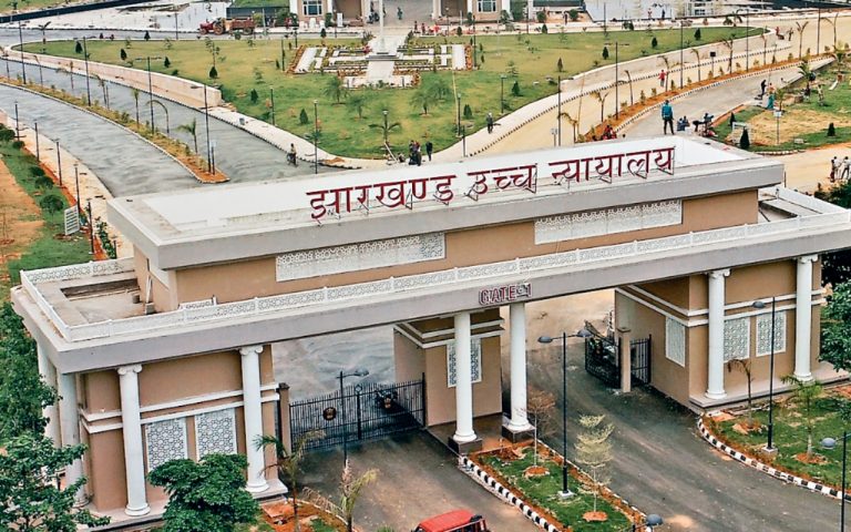 पलामू में बाबा बागेश्वर धाम के कार्यक्रम को लेकर संशोधित याचिका दायर, सुनवाई आज