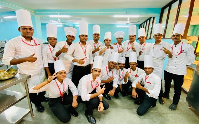 Hotel Management in Patna: बिहार में इन कॉलेजों से करें होटल मैनेजमेंट की पढ़ाई, मिलेंगी ये सुविधाएं