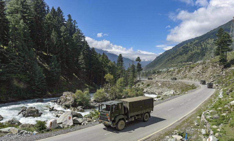 सीमावर्ती क्षेत्र में इन्फ्रास्ट्रक्चर
