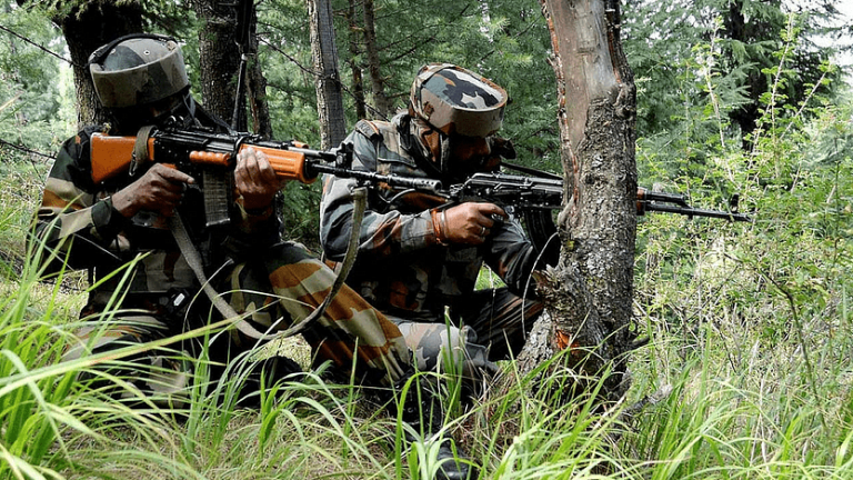 J&K: एलओसी पर घुसपैठ के दौरान  सेना ने तीन आतंकियों को मार गिराया, सर्च ऑपरेशन जारी