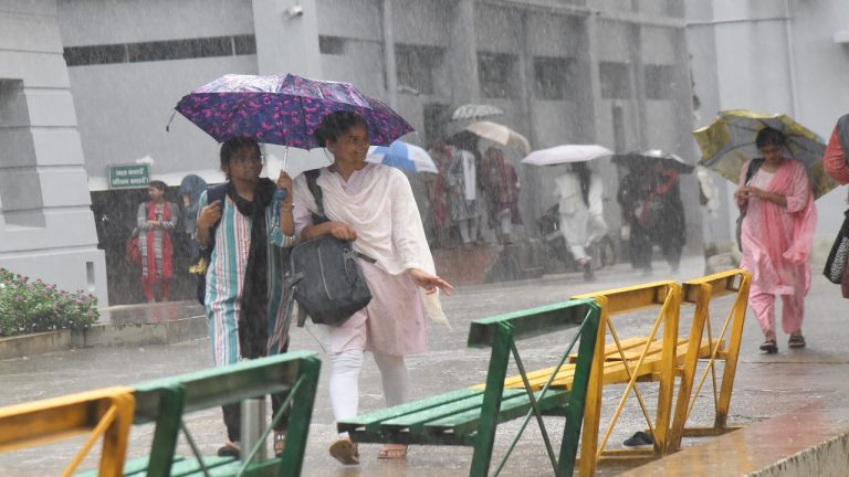 बिहार में बारिश को लेकर आयी बड़ी जानकारी, जानिए 15 अगस्त तक कैसा रहेगा प्रदेश का मौसम..