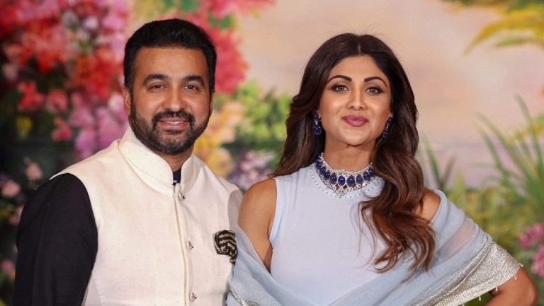 चर्चा में शिल्पा शेट्टी का इंस्टा पोस्ट, राज कुंद्रा ने एक्स वाइफ कविता को लेकर किया था चौंकाने वाला खुलासा चर्चा में शिल्पा शेट्टी का इंस्टा पोस्ट, राज कुंद्रा ने एक्स वाइफ कविता को लेकर किया था चौंकाने वाला खुलासा