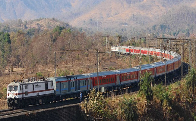 IRCTC News : आज से लोहरदगा टोरी लाइन पर भी चलेगी राजधानी ट्रेन, अब बचेगा आपका समय, देखें पूरा टाइम टेबल