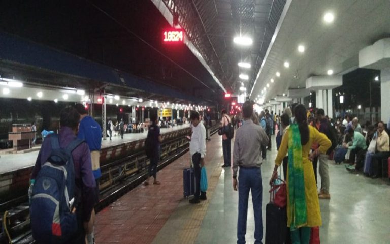Indian Railway Updates: यात्रियों को नहीं होगी परेशानी! रेलवे चला रहा है समर स्पेशल ट्रेन, यहां देखें डिटेल्स