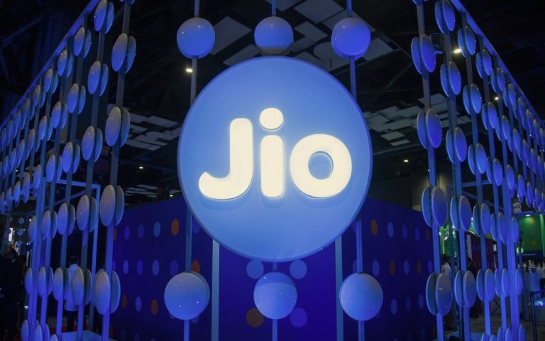 Reliance Jio के इन प्लान्स के साथ पाएं फ्री OTT सब्सक्रिप्शन, अनलिमिटेड कॉलिंग और 500GB डेटा