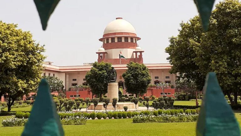 दिल्ली प्रदूषण से निपटने के लिए केंद्र की तैयारी पूरी, SC की चेतावनी के बाद 24 घंटे में टास्क फोर्स का गठन