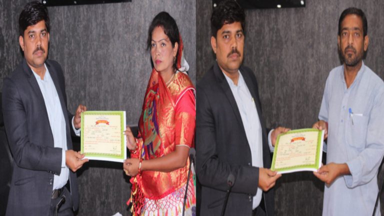 गढ़वा जिला परिषद की अध्यक्ष बनीं शांति देवी, सत्यनारायण यादव उपाध्यक्ष निर्वाचित,दोनों पद पर JMM का कब्जा