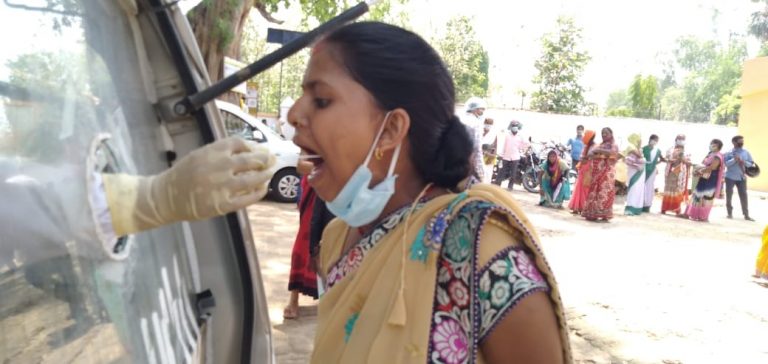 Coronavirus in Jharkhand : प्रवासी श्रमिकों को हवाई जहाज से वापस लायेगी हेमंत सरकार, गृह मंत्रालय से मांगी अनुमति