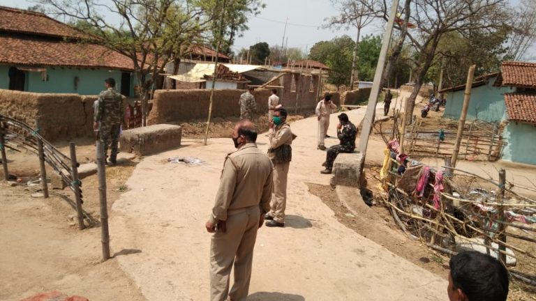 अफवाह के कारण सिसई में हुई हिंसा, पुलिस जांच में जुटी अफवाह के कारण सिसई में हुई हिंसा, पुलिस जांच में जुटी
