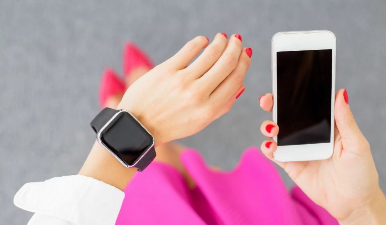 Top Smartwatches Under 10000: स्मार्ट फीचर्स वाले ये तगड़े स्मार्टवॉच आते हैं 10 हजार की रेंज में