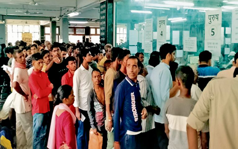 धनबाद में गर्मी ने ढाया सितम, SNMMCH में बढ़े मरीज