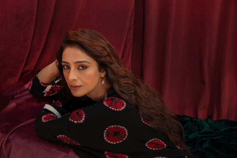 Tabu: इस साउथ एक्टर से ब्रेकअप के बाद टूट गई थी तब्बू, जानें एक्ट्रेस की वो कहानी, जो शायद ही आप जानते होंगे
