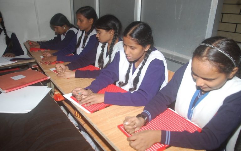 बिहार में 2.30 लाख दिव्यांग बच्चों को नामांकन से लेकर ऑपरेशन तक की मिलेगी सुविधा, सरकार ने तय की टाइम लाइन